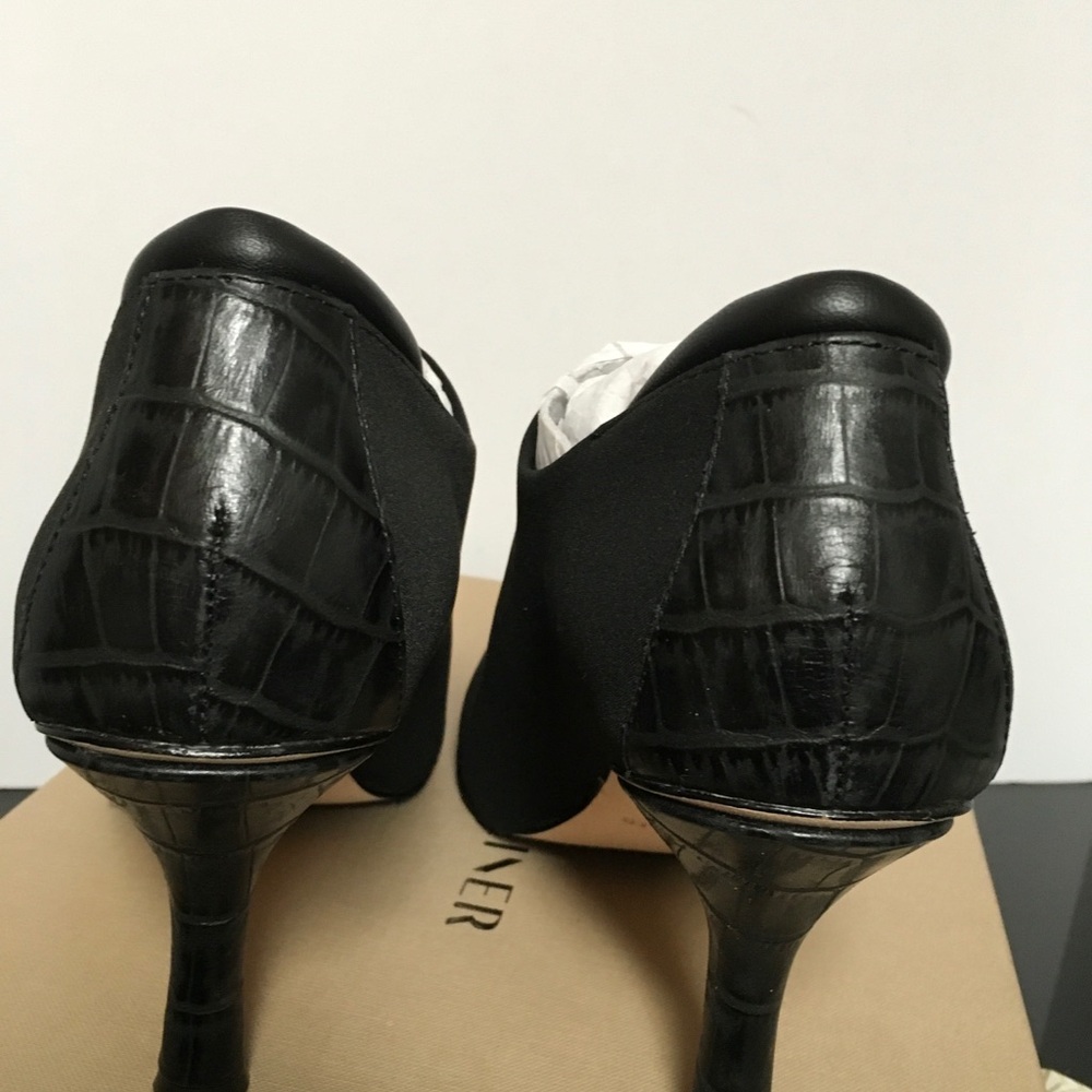 Donald J. Pliner Black Pointed Slip-On Dress Shoes - Picture 5 of 6